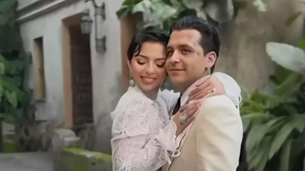 Ángela Aguilar y Christian Nodal sellan su amor en fresnillo: video genera euforia y debate