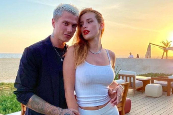 Bella Thorne sorprende al pedir matrimonio a su novio y genera controversia Bella Thorne sorprende al pedir matrimonio a su novio y genera controversia