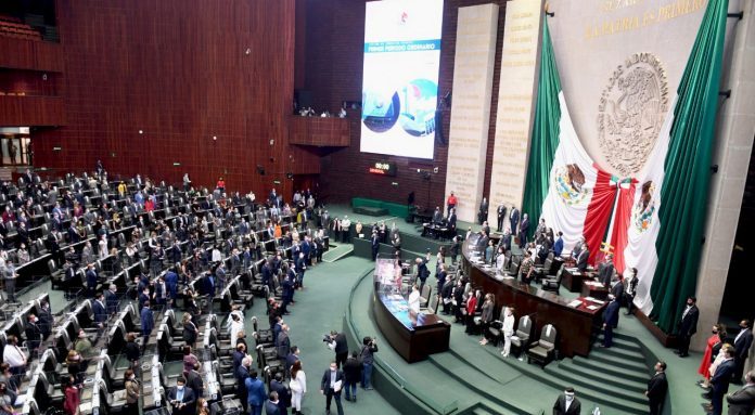 Cámara de Diputados: Renovación de Mesa Directiva y Primer Informe Presidencial