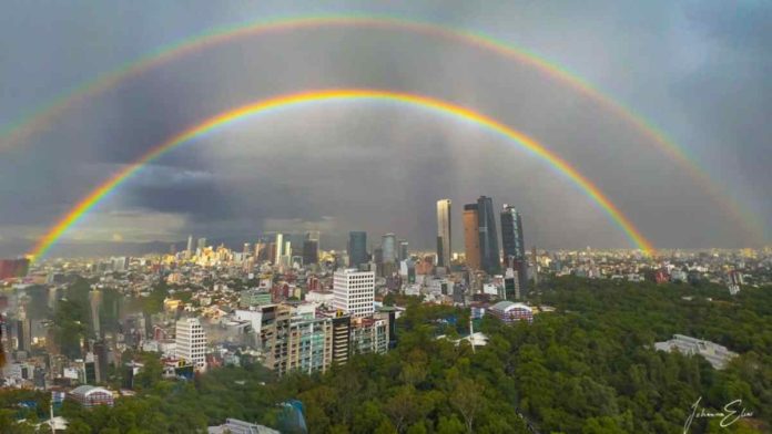 Doble arcoíris sorprende a México: Captan el fenómeno en CDMX y Campeche