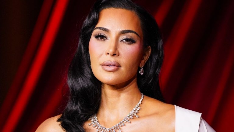 El controvertido tratamiento de Kim Kardashian con células madre en México