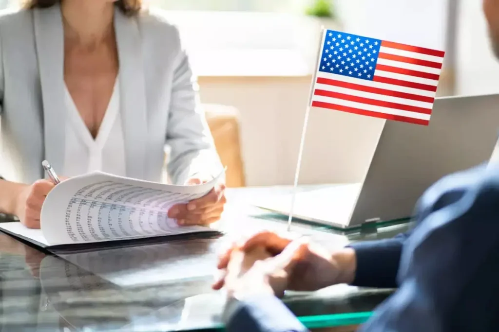 Estados Unidos actualiza requisitos de visa: entrevistas obligatorias para menores y adultos mayores