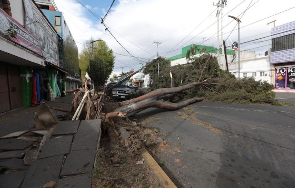 Fuertes lluvias y alertas meteorológicas sacuden la Ciudad de México el 9 de agosto de 2025
