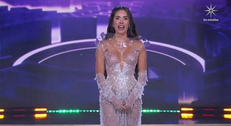 Galilea Montijo brilló con un vestido blanco que celebra su trayectoria. ✨ Un look icónico que rinde homenaje a sus inicios. ¡Mira los detalles! #GalileaMontijo #Moda #LaCasaDeLosFamosos