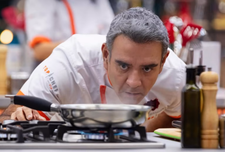 Héctor Sandarti: Problemas de salud causan su salida temporal de Top Chef VIP