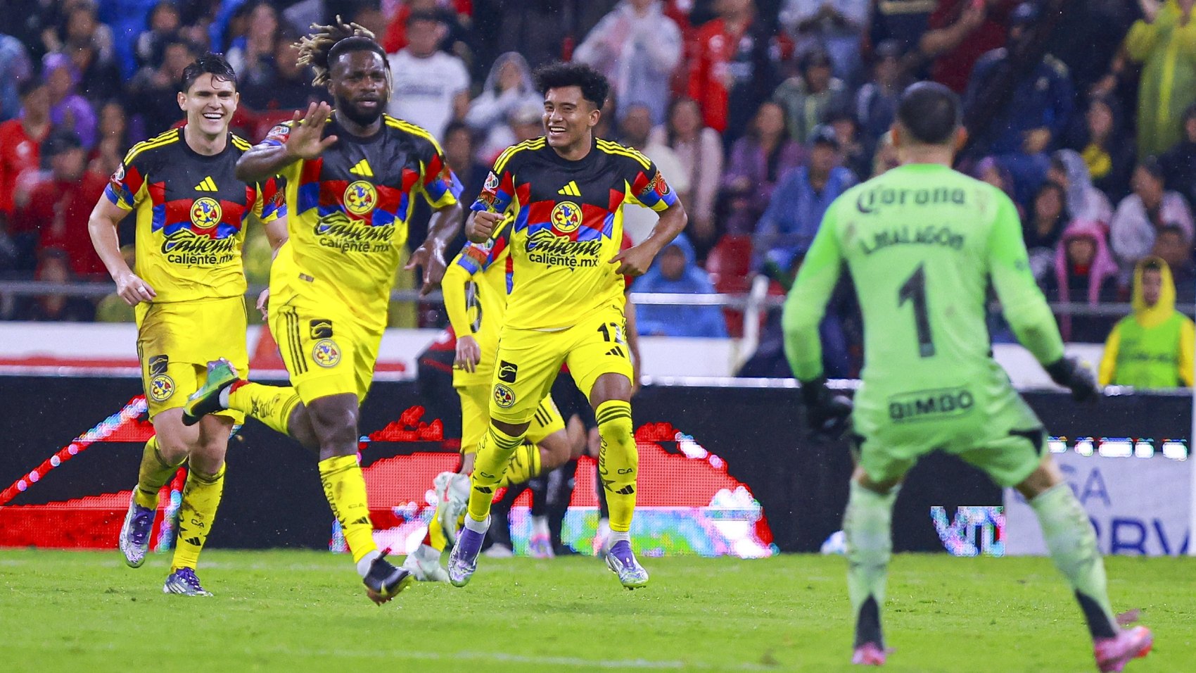 La agridulce victoria del América ante Pachuca: 2-0 en un estadio mudo