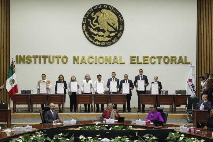 Mexicanos proyectan alta confianza en nueva Suprema Corte de Justicia Mexicanos proyectan alta confianza en nueva Suprema Corte de Justicia