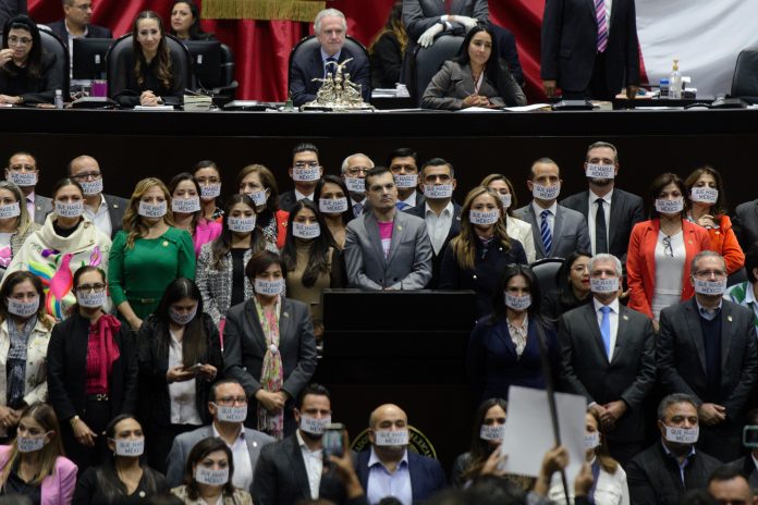 Morena ratifica a sus coordinadores legislativos y prioriza reforma electoral
