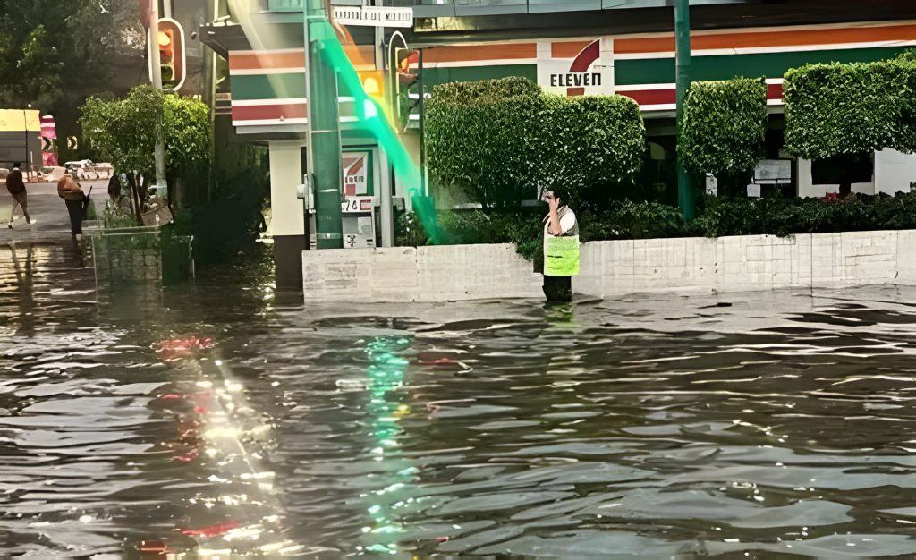Alerta naranja en el sur de la CDMX por fuertes inundaciones