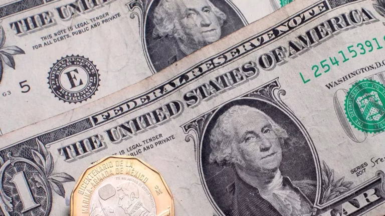 Peso mexicano cede terreno: La cotización del dólar tras datos de vivienda en EE.UU.