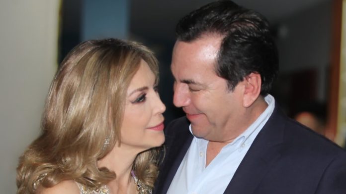Revelan el sorprendente motivo detrás del rompimiento de Laura Flores y Lalo Salazar Revelan el sorprendente motivo detrás del rompimiento de Laura Flores y Lalo Salazar