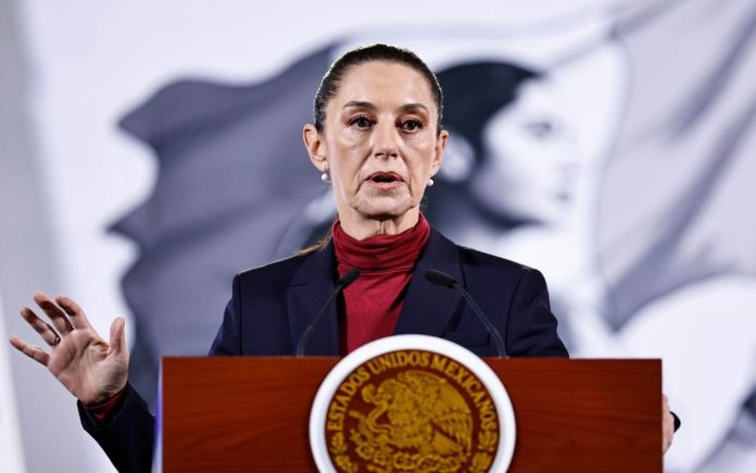 Sheinbaum rechaza intervención militar de EE. UU. en México; embajador Johnson llama a frente unido