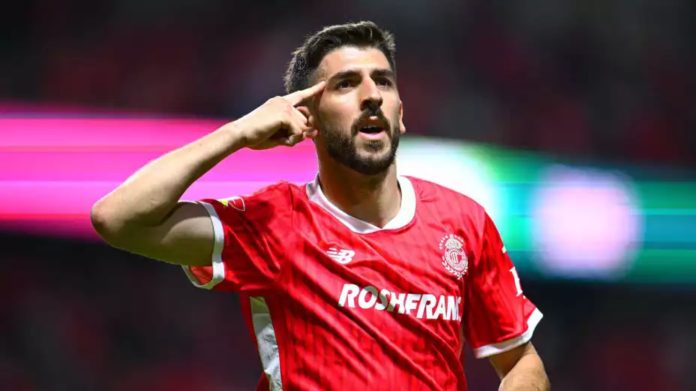 Paulinho explota la afición de Toluca con golazo acrobático ante Juárez