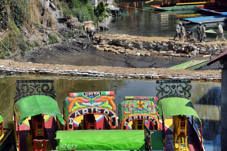 Alarma en Arcos del Sur: Grieta de 30 metros pone en vilo a familias de Xochimilco