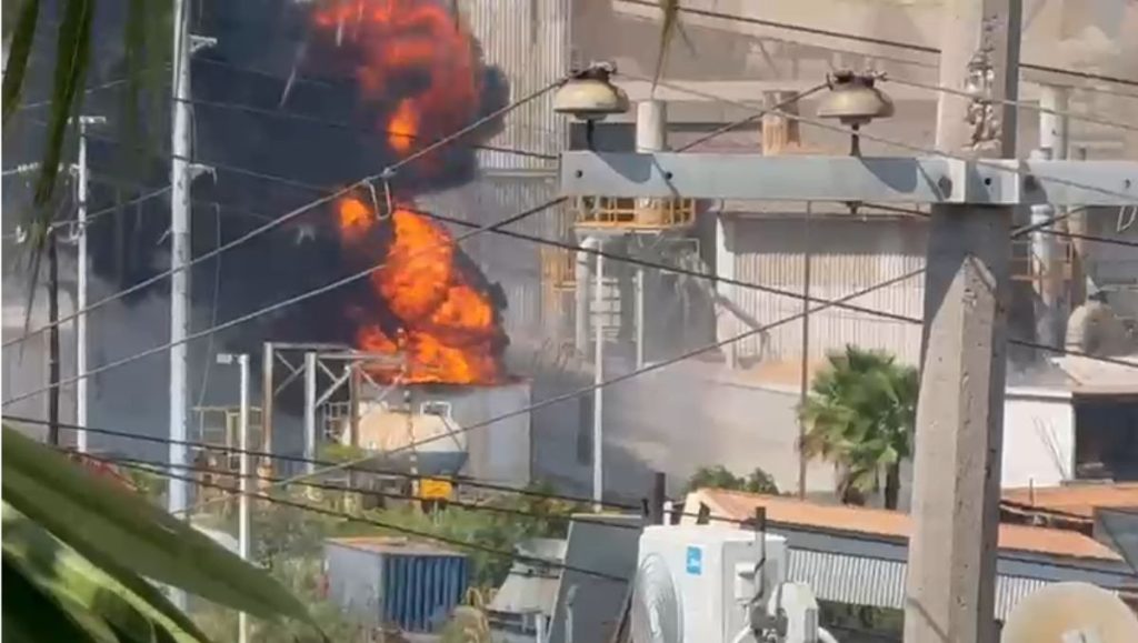 Controlado incendio tras fuerte explosión en Zinc Nacional, San Nicolás