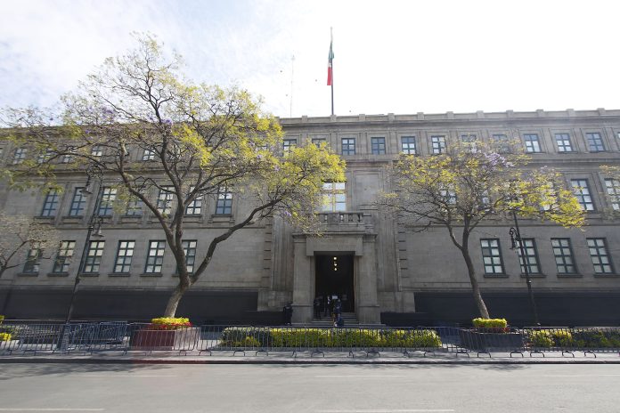 Corte limita cobros injustificados de municipios por hidrocarburos