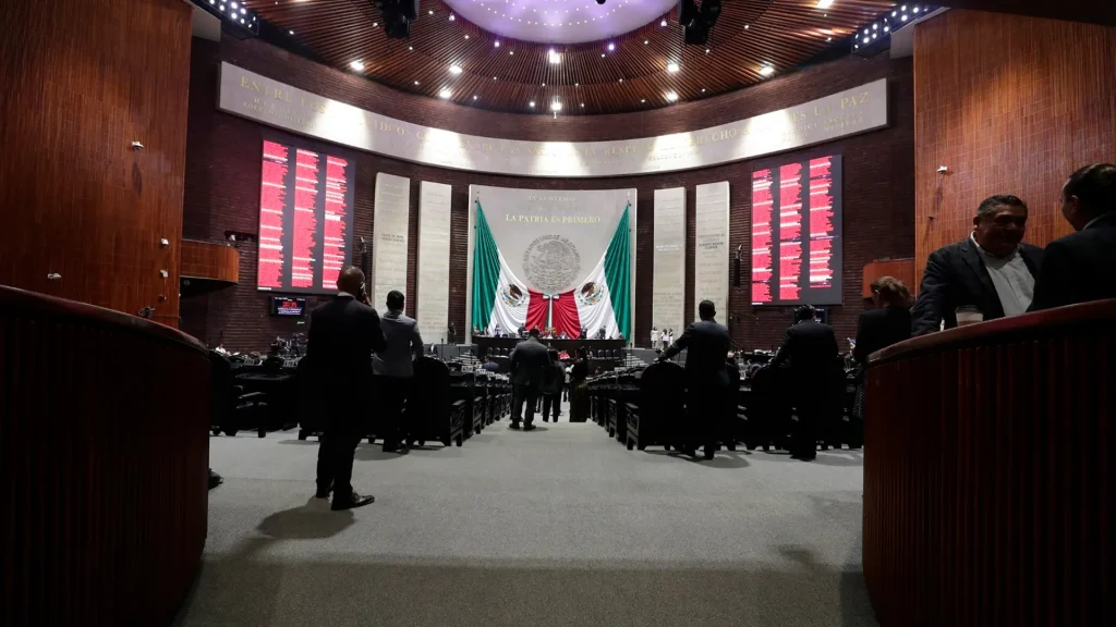 Diputados aprueban reforma para cancelar suscripciones digitales sin multas