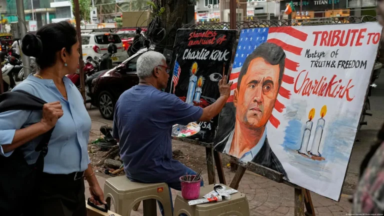 Donald Trump Declara a Charlie Kirk "Mártir Americano" en Funeral Masivo