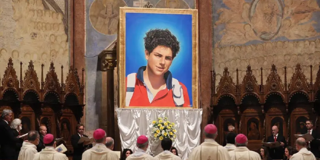 El Papa León XIV eleva a los altares a Carlo Acutis y Pier Giorgio Frassati