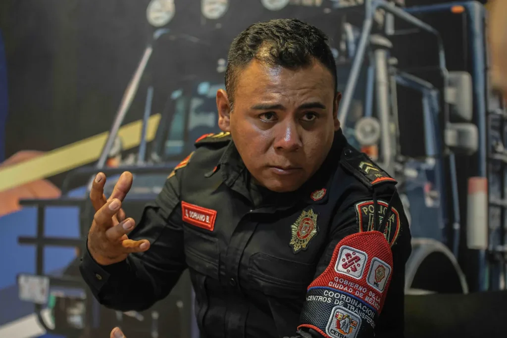 El sentir humano del policía que salvó a una bebé en Iztapalapa