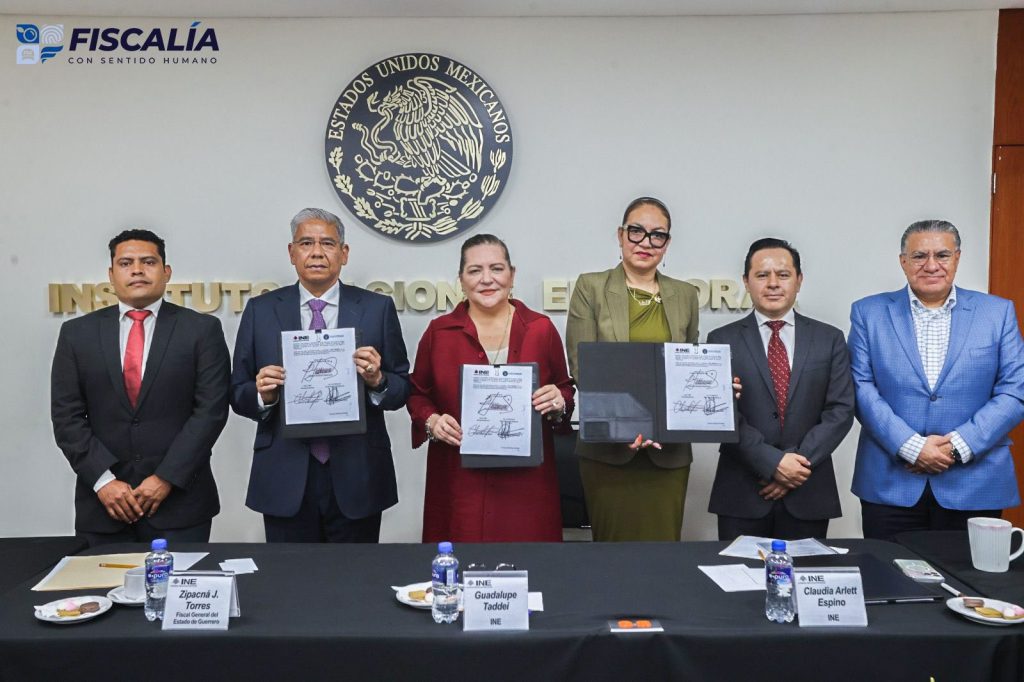 Fiscalía de Guerrero y INE firman convenio por desaparecidos
