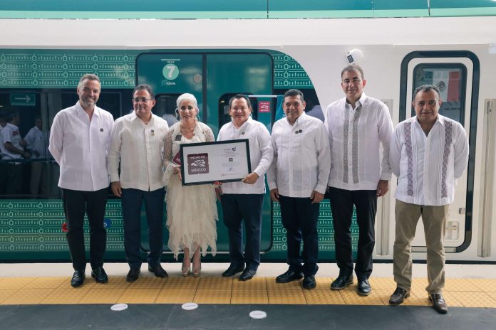 Tren Maya recibe el distintivo ‘Hecho en México’, un símbolo de orgullo y progreso Tren Maya recibe el distintivo ‘Hecho en México’, un símbolo de orgullo y progreso