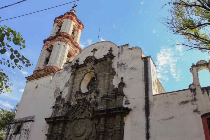 Iglesia en Azcapotzalco: Misteriosos lamentos captados en video