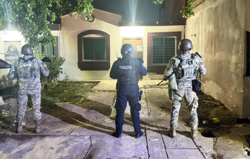 Impactante cateo en Culiacán: Aseguran 37 armas, drogas y equipo táctico