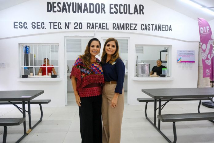 Mara Lezama transforma desayunador en secundaria de Cancún Mara Lezama transforma desayunador en secundaria de Cancún