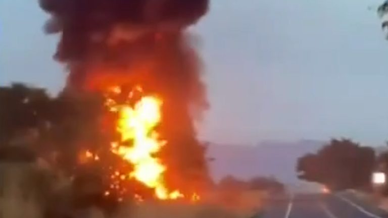 Pipa incendiada frente a escuela en Michoacán: Alumnos en shock