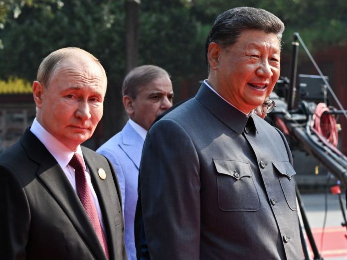 Putin y Xi Jinping conversan sobre biotecnología e inmortalidad en Pekín