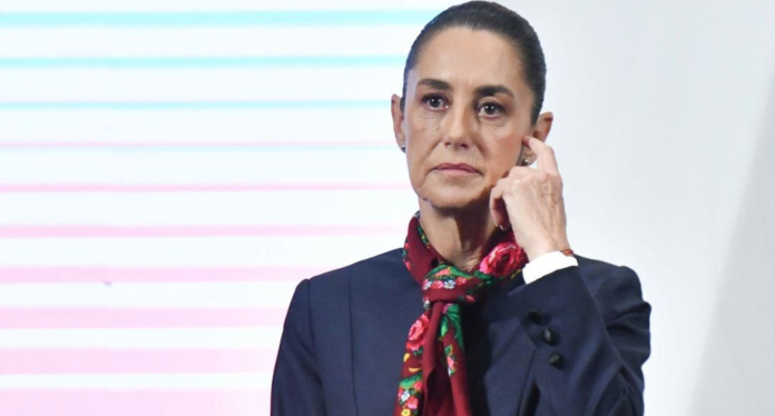 Sheinbaum califica de vendepatrias a Felipe Calderón por Reforma Judicial Sheinbaum califica de "vendepatrias" a Felipe Calderón por Reforma Judicial