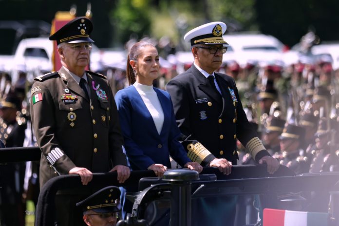 Sheinbaum valora esfuerzo de estudiantes militares y asegura respaldo total Sheinbaum valora esfuerzo de estudiantes militares y asegura respaldo total