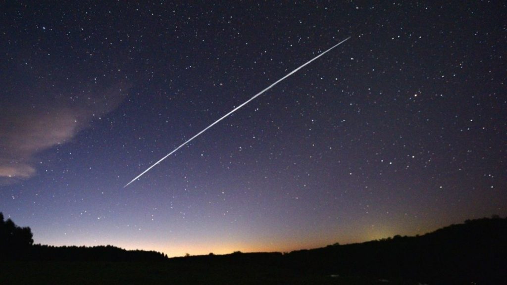 Starlink: Dónde y cuándo ver el tren de satélites en México
