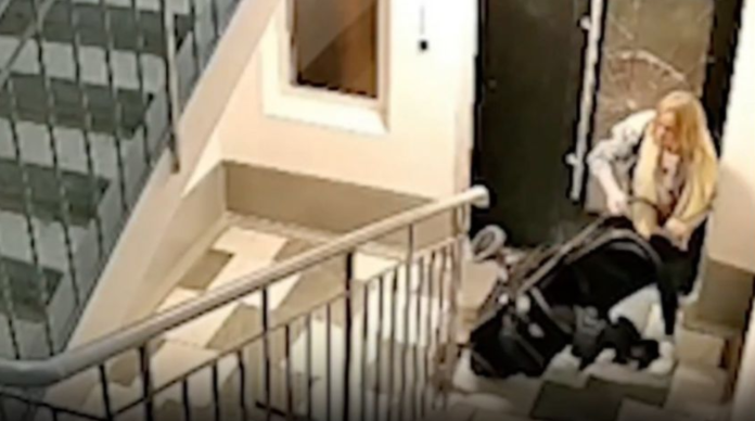 Video impactante- Madre maltrata brutalmente a su hijo en Rusia Video impactante: Madre maltrata brutalmente a su hijo en Rusia
