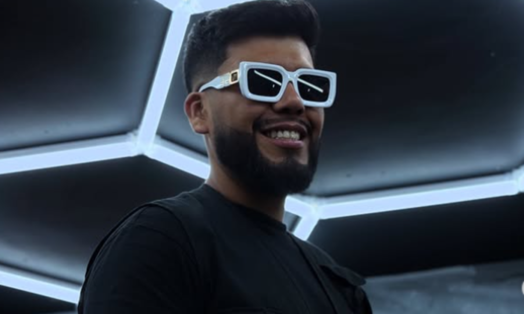 `J LU Barber`, el influencer barbero, reaparece tras explosión en Iztapalapa