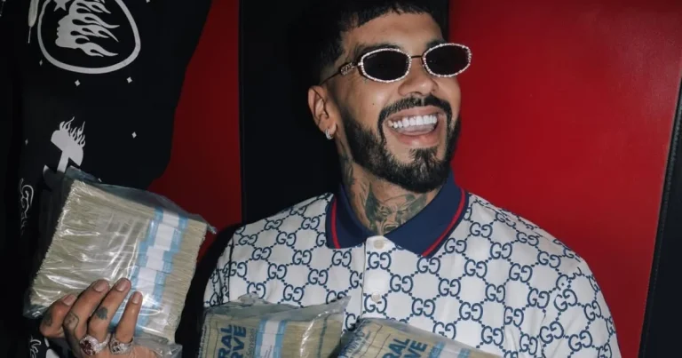 Anuel AA demandado por agresión brutal en parque de Orlando
