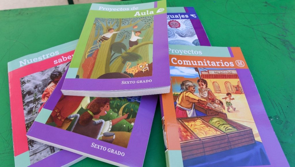 Apoyo SEP lluvias 2025: Reponen libros y analizan útiles en cinco estados