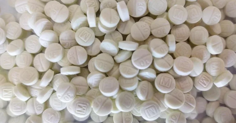 Aseguran en Culiacán media tonelada de metanfetamina y miles de pastillas de fentanilo