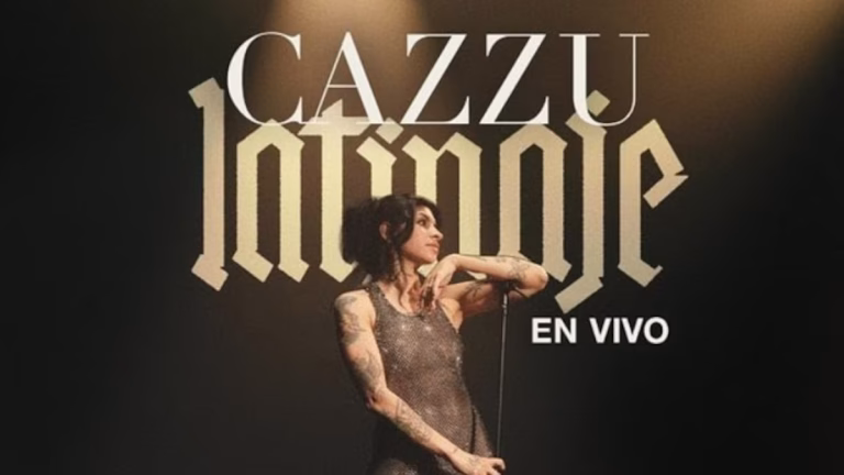 Cazzu en el Auditorio Nacional: Vibrante debut y homenaje a Thalía