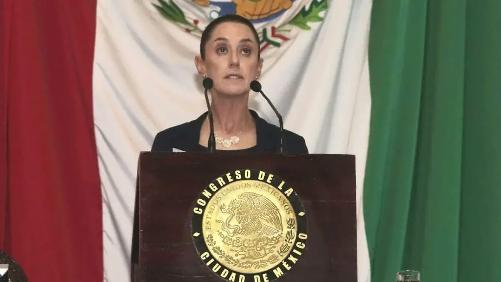 Claudia Sheinbaum aclara polémica por acomodo en informe de gobierno