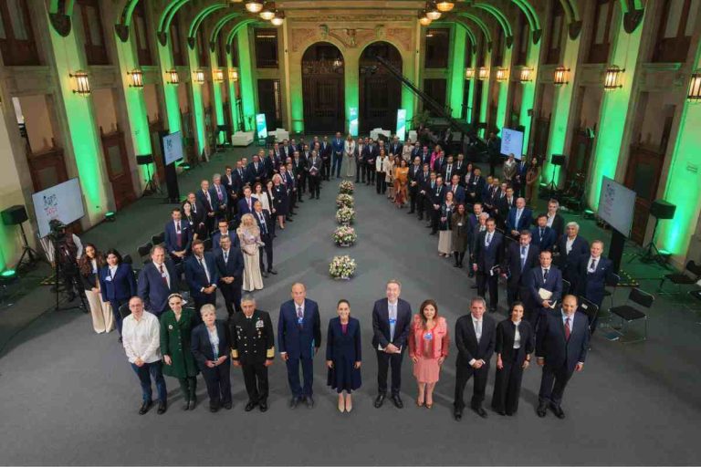 Claudia Sheinbaum impresiona en Foro Económico Mundial con Plan México