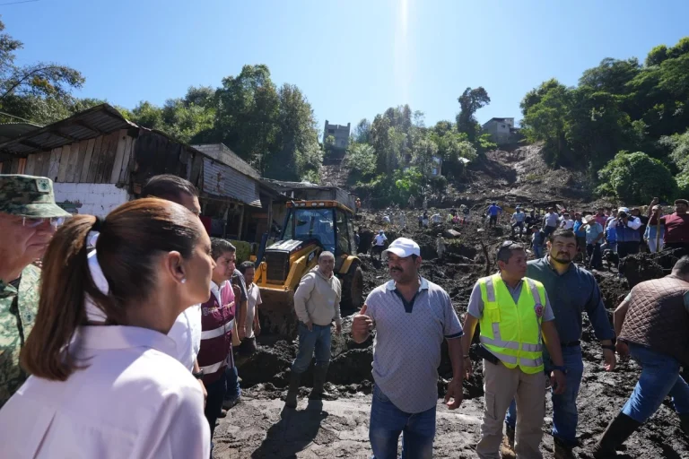 Claudia Sheinbaum supervisa labores tras lluvias en Veracruz