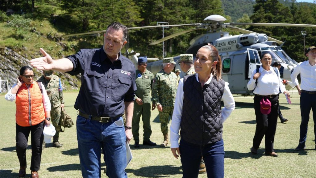 Claudia Sheinbaum visita Pinal de Amoles tras fuertes lluvias