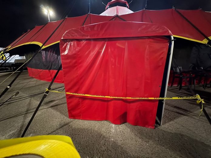 Colapso en Circo de Dinosaurios en Tijuana deja a mujer herida