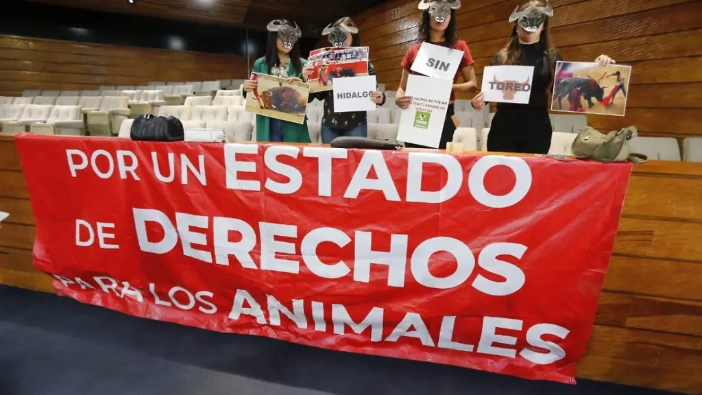 Colectivos exigen prohibir corridas de toros en Hidalgo