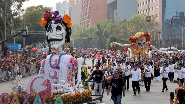 Desfile Día de Muertos 2025: Artistas y sorpresas en Ciudad de México