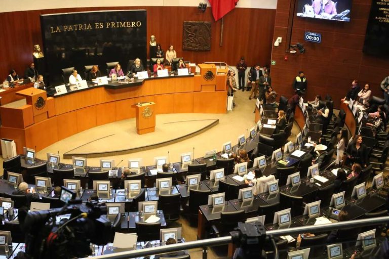 El Senado aprueba el Paquete Económico 2026: ¿Más impuestos y SAT 'cuasi policiaco'?