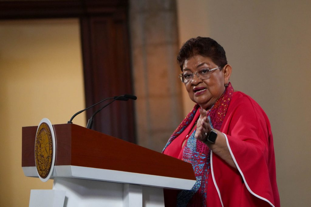 Ernestina Godoy presenta ley contra la extorsión en México