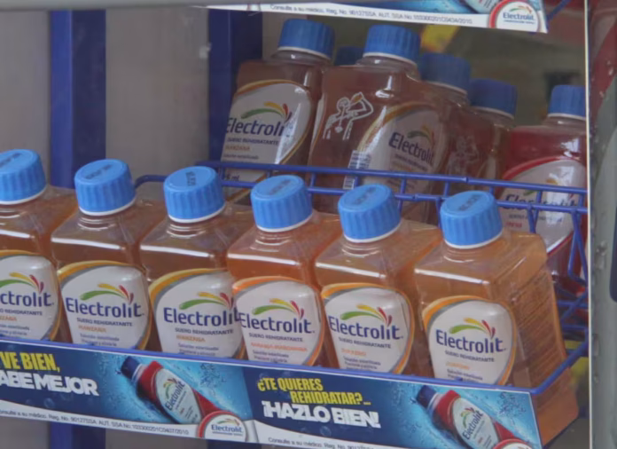 Glucosa esencial: Infectólogo advierte sobre impuesto a sueros orales